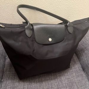 Longchamp Le Pliage Large Nylon Shoulder Tote. All black color